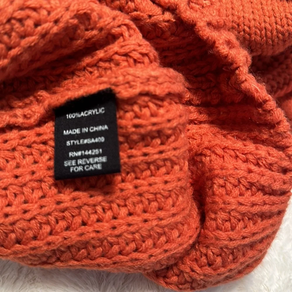 Moon & Madison Knit Bubble Sleeve Rust Sweater Size L - NWOT - Picture 7 of 9